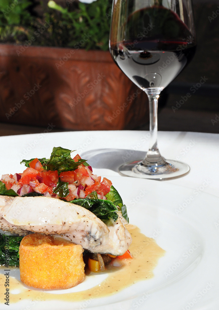 Perch fillet and red wine: healthy lunch menu from Mediterranean cuisine