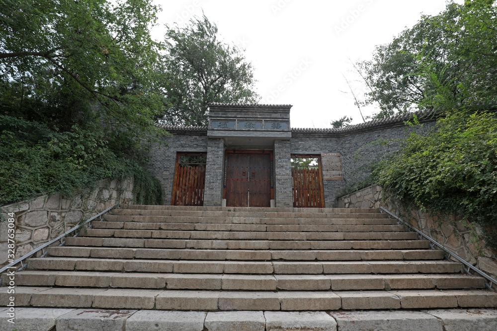 Obraz premium Traditional Chinese Architectural Landscape, Fengrun County, Hebei Province, China