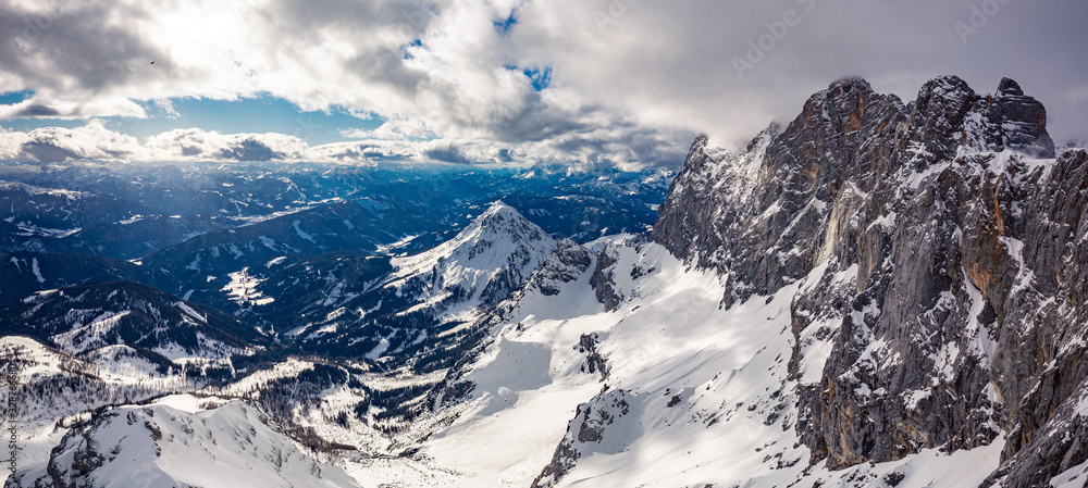 Fototapeta premium The snowy winter panorama of Dachstein Alps, Austria