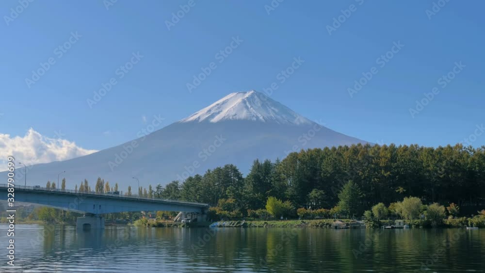 26505_Cruising_along_the_Lake_Kawaguchi_in_Fuji_Japan.mov 26505_Cruising_along_the_Lake_Kawaguchi_in_Fuji_Japan.mov