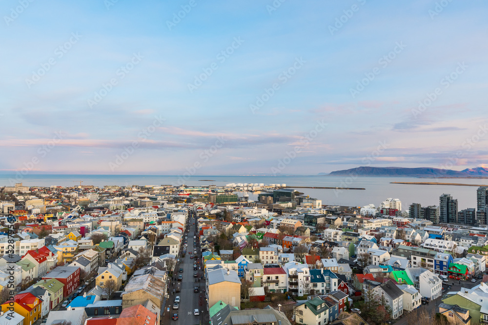 Obraz premium view of city of Reykjavik in Iceland