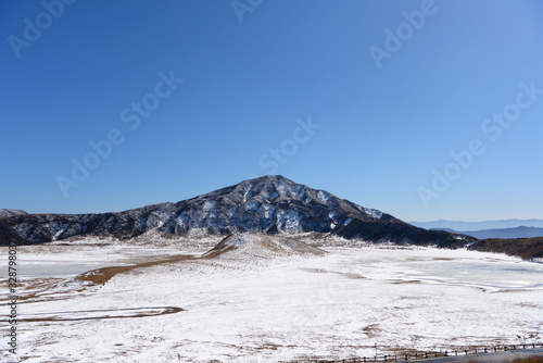 日本，熊本県阿蘇山，雪景色