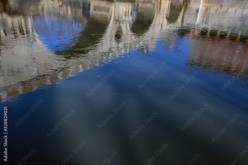 River Tiber in Roma.