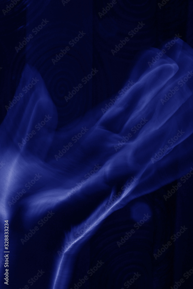 Obraz premium blue smoke on black background