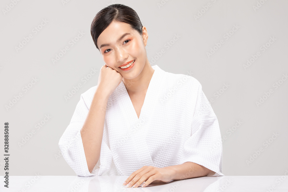 Beautiful Asian woman looking at camera smile with clean and fresh skin Happiness and cheerful with positive emotional,isolated on white background,Beauty Cosmetics and facial treatment Concept Beautiful Asian woman looking at camera smile with clean and fresh skin Happiness and cheerful with positive emotional,isolated on white background,Beauty Cosmetics and facial treatment Concept