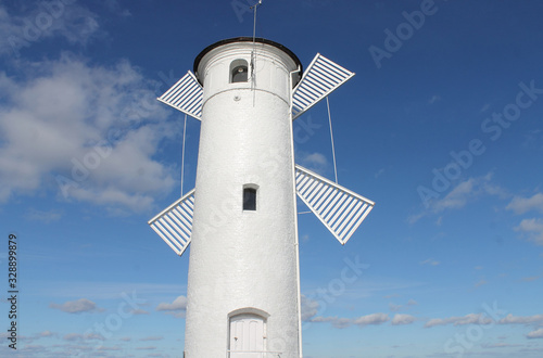 Wallpaper Mural Weiße Leutbarke in Swinemünde, Polen Torontodigital.ca