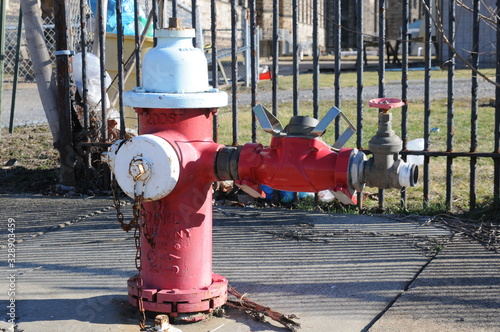 Fire hydrant with valve