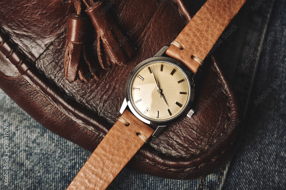 Vintage wristwatch with luxury italian leather strap and brown