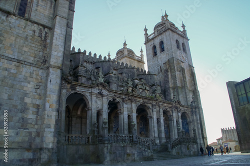 La catedral de Oporto (Portugal).