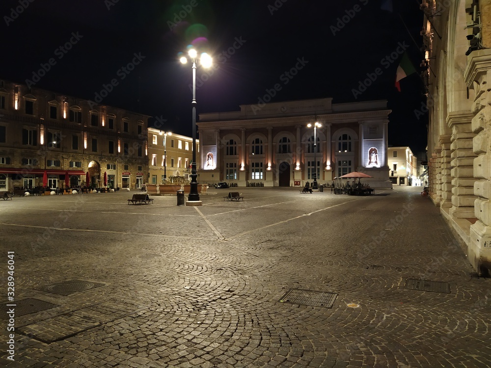 Fototapeta premium Piazza del Popolo Pesaro