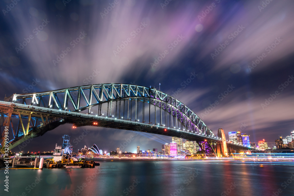Obraz premium Sydney Harbour Bridge at night, Vivid Sydney, Australia