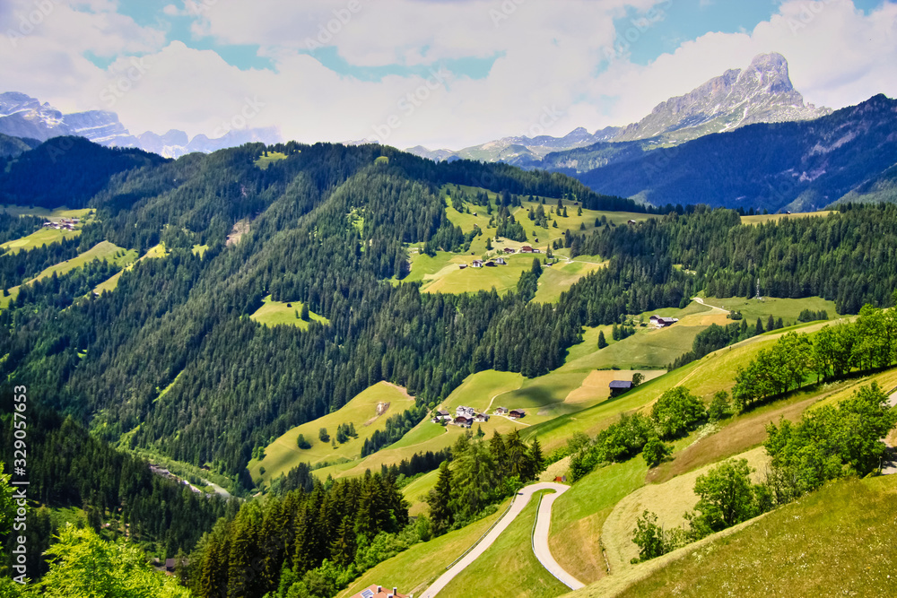 Fototapeta premium Alpine mountain landscape on a clear sunny day