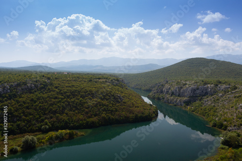 grosse rivière en croatie