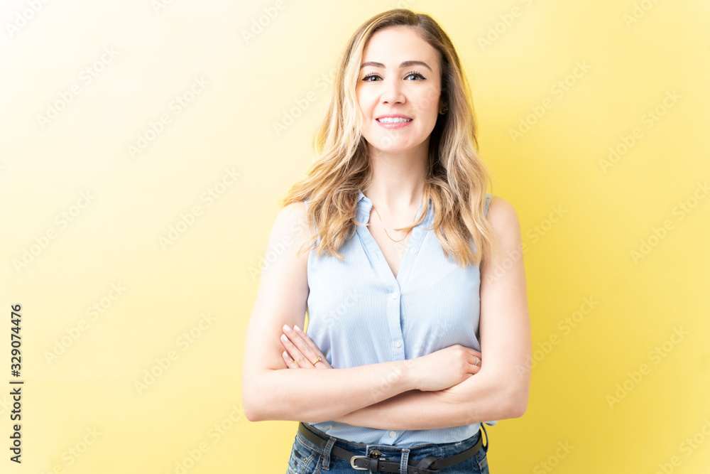 Obraz premium Confident Caucasian Woman Is With Arms Crossed