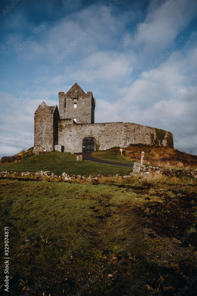 Irland - Dunguaire Castle