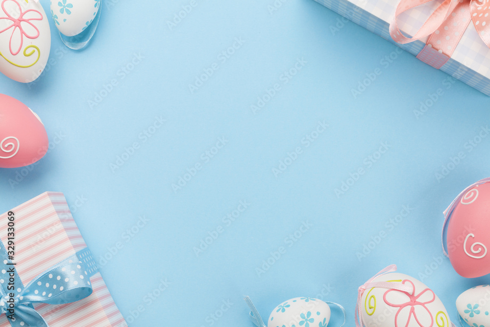 Obraz premium Easter greeting card with colorful easter eggs