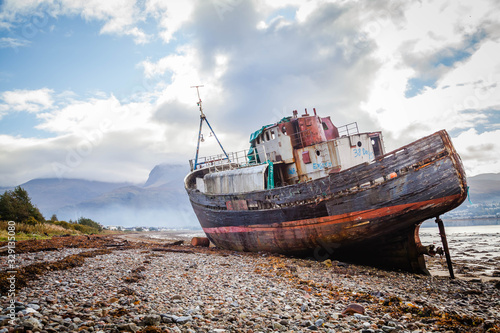 Corpach shipwreck at Loch Linnhe © hardyuno