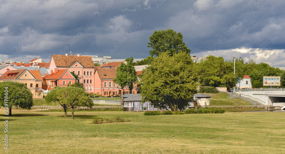 Trinity suburb. Favorite vacation spot of Minsk residents and guests of the capital. Trinity Mountain is located in the north-eastern part of the historic center on the left bank of the Svisloch River Trinity suburb. Favorite vacation spot of Minsk residents and guests of the capital. Trinity Mountain is located in the north-eastern part of the historic center on the left bank of the Svisloch River