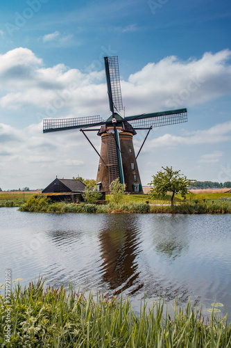 Dutch Windmill © VictorAbreu