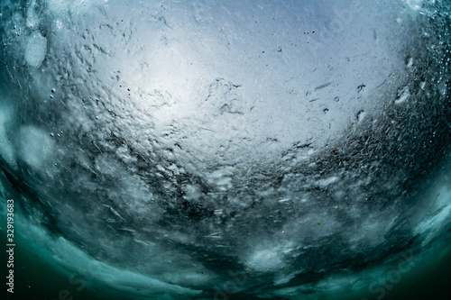 Drift ice diving