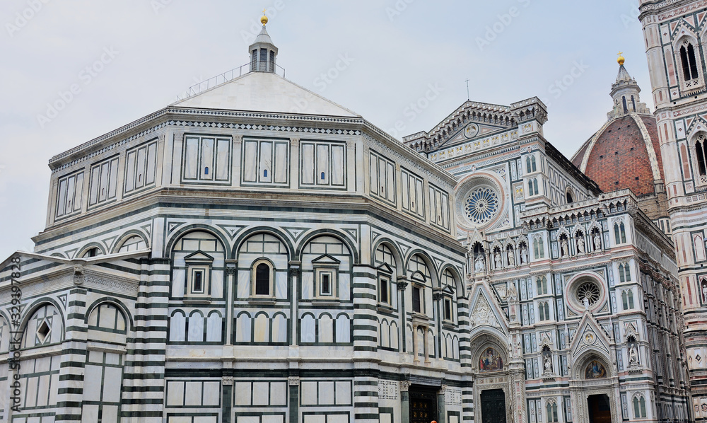 Baptistery of Saint John, Baptistery di San Giovanni and front facade of Basilica di Santa Maria del Fiore on Piazza del Duomo
