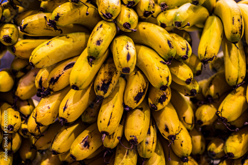 bunch of yellow bananas