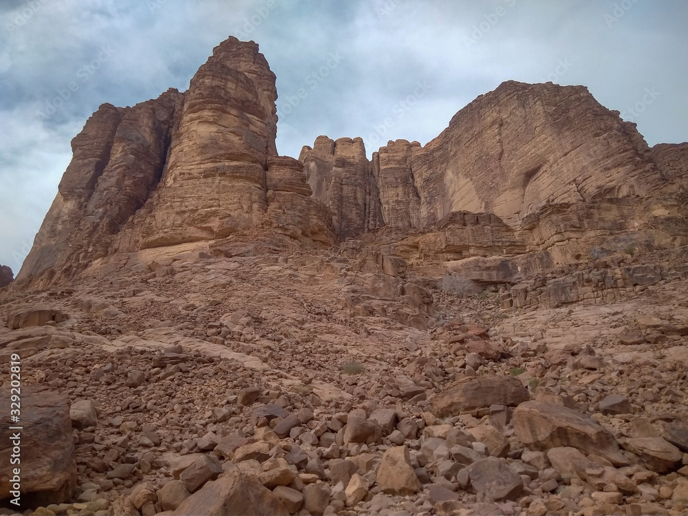Fototapeta premium desert mountain in Wadi Rum