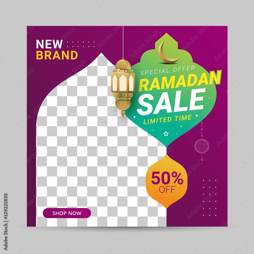 Naklejka premium Ramadan sale discount square banner template promotion design for business