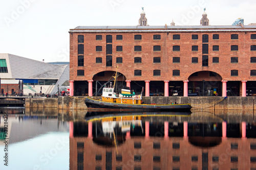 Canvas Print many beautiful boats in the English channel