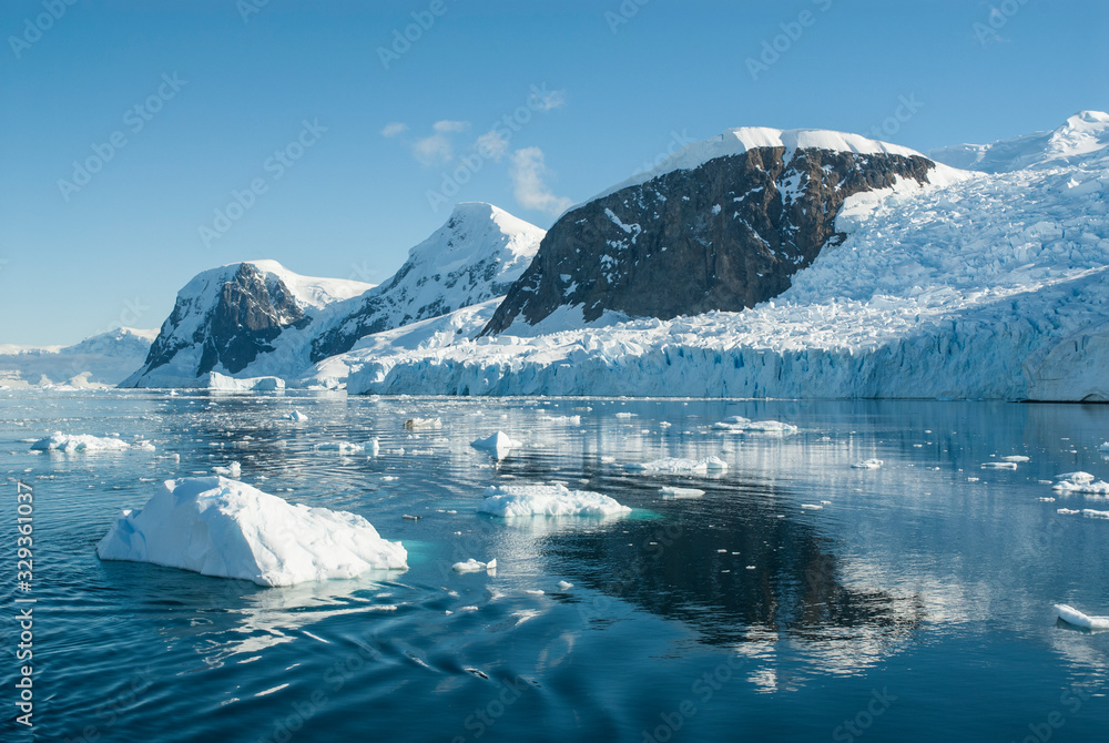 Antartic mountains landscape, south pole, Antartic Peninsula