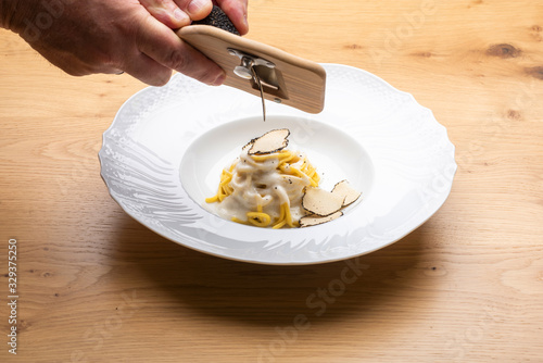 Tagliolini al tartufo nero di Alba