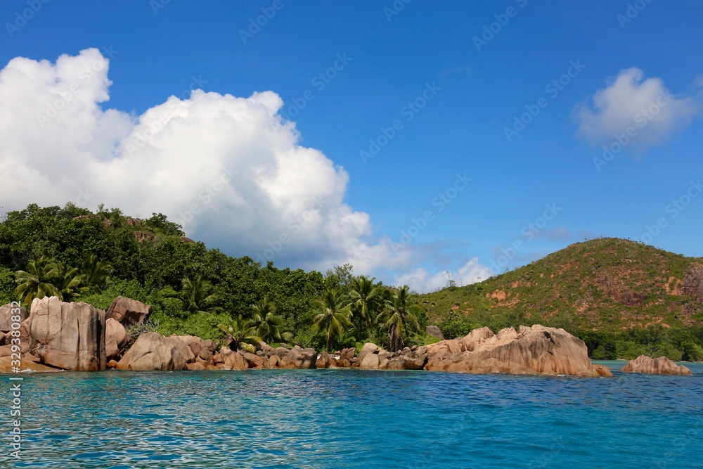 Naklejka premium Les rochers des Seychelles - Praslin