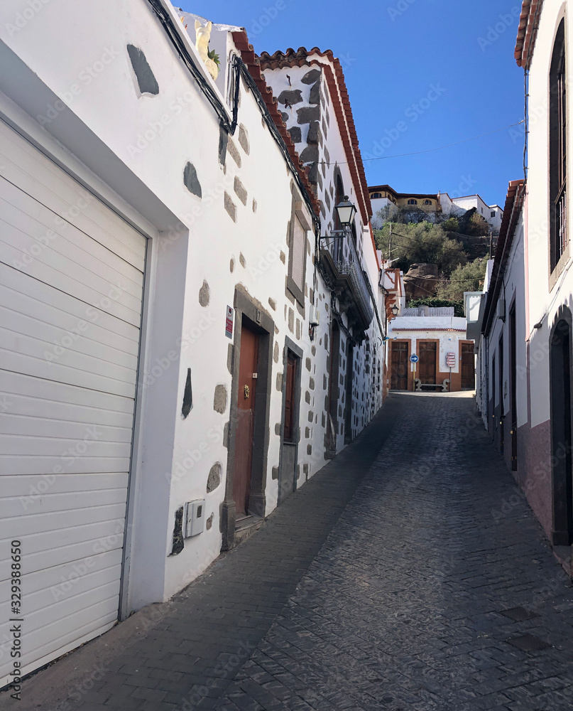 Street in the town San Bartolomé de Tirajana Street in the town San Bartolomé de Tirajana