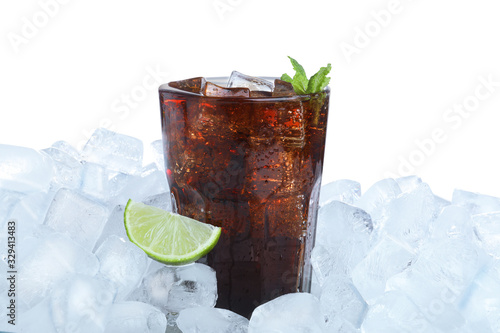 Canvas Print Ice cubes and delicious cocktail on white background