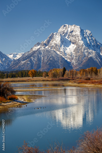 Oxbow Bend viewpoint on mt. Moran, Snake River and its wildlife during autumn, Grand Teton National park, Wyoming, USA