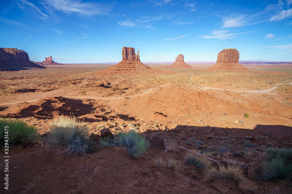 the scenic drive in the monument valley, usa the scenic drive in the monument valley, usa