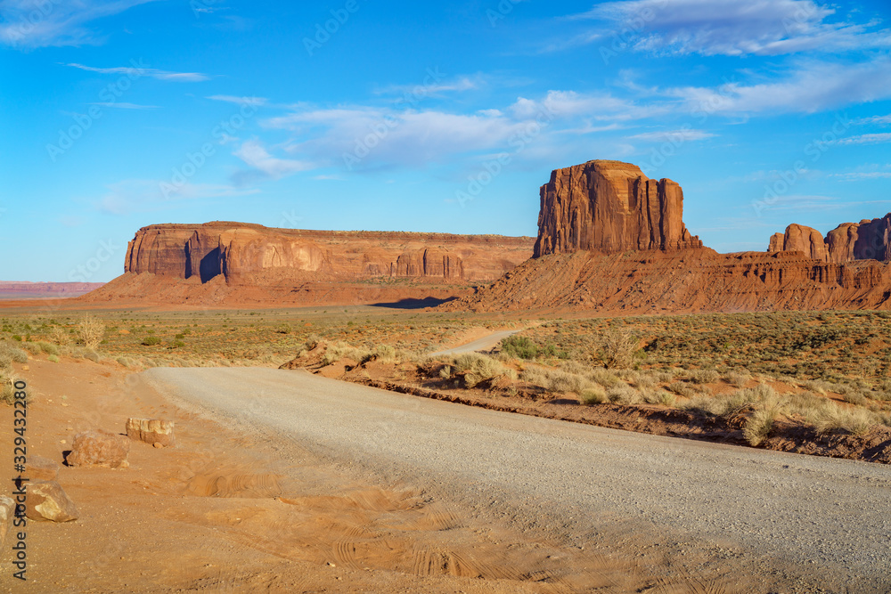 the scenic drive in the monument valley, usa the scenic drive in the monument valley, usa