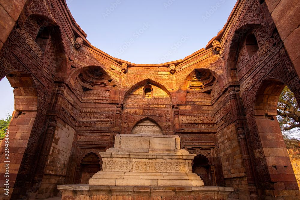 Detail of Quwwat-ul-Islam, Delhi, India