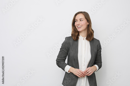 Portrait of beautyful and confident business woman photo