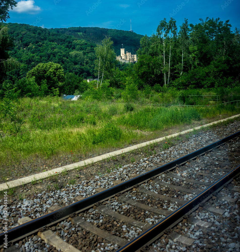 Obraz premium Germany, Hiking Frankfurt Outskirts, a train on a steel track