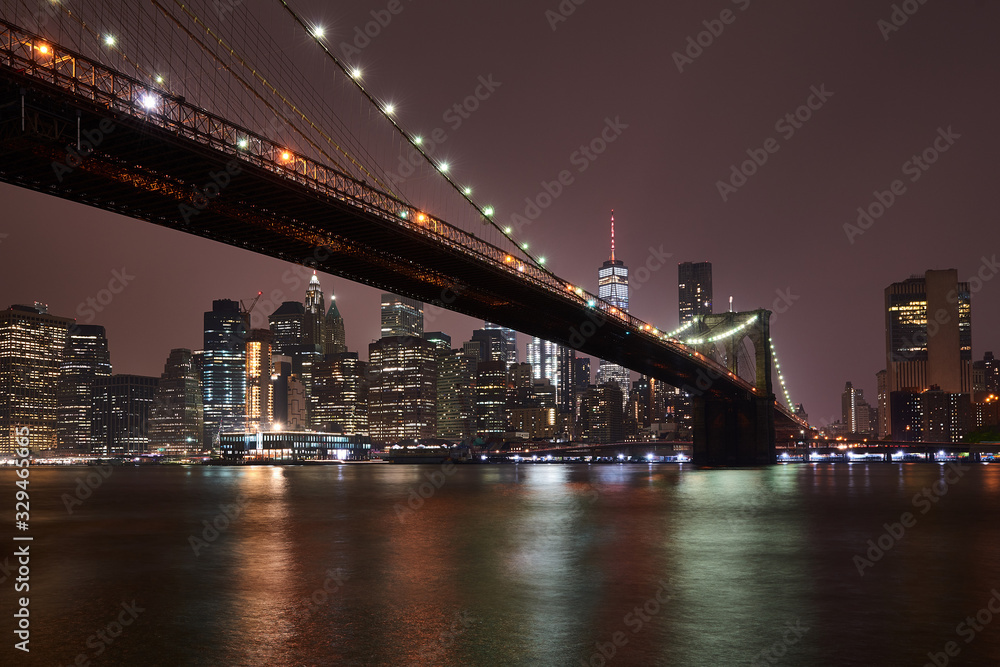 Brooklyn Bridge - New York Skyline at Night