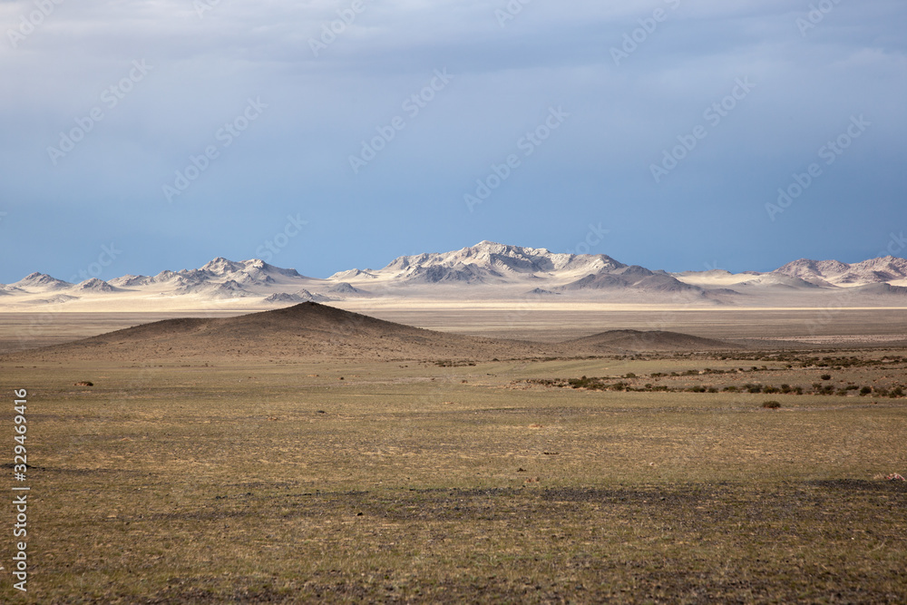 Fototapeta premium The landscape of the mongolian steppe