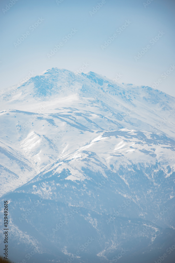 Fototapeta premium snow covered mountains