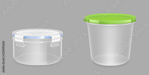 Round plastic food containers with clipping path and latch lock lids. Storage for frozen products, lunchbox for meal, package isolated on transparent background, Realistic 3d vector mock up, clip art