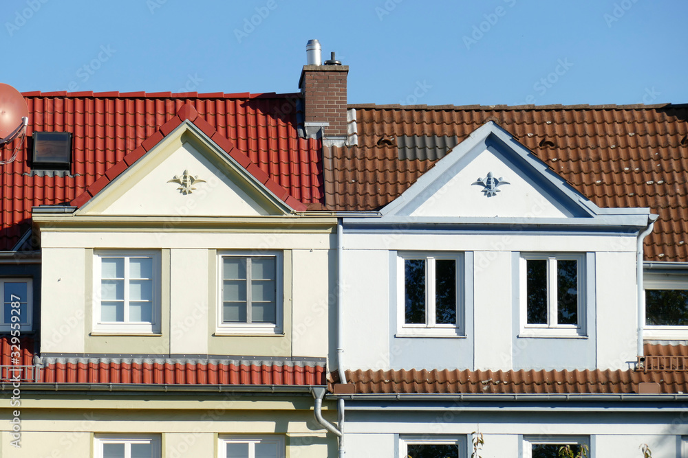 Dachgiebel, Wohngebäude, Altbauten, Bremen, Deutschland, Europa