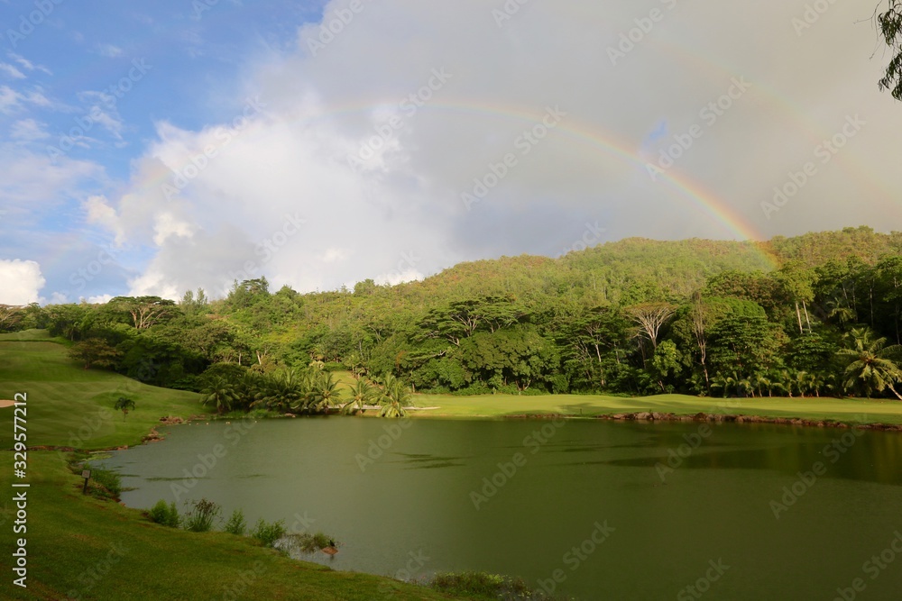 arc-en-ciel surparcours de Golf arc-en-ciel surparcours de Golf