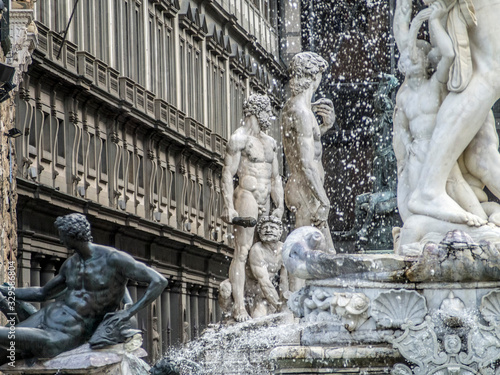 Italia, Toscana, Firenze, Piazza della Signoria. La Fontana del Nettuno, dell'Ammannati. photo