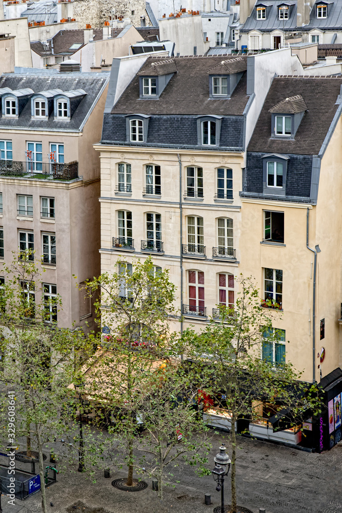 facades in paris