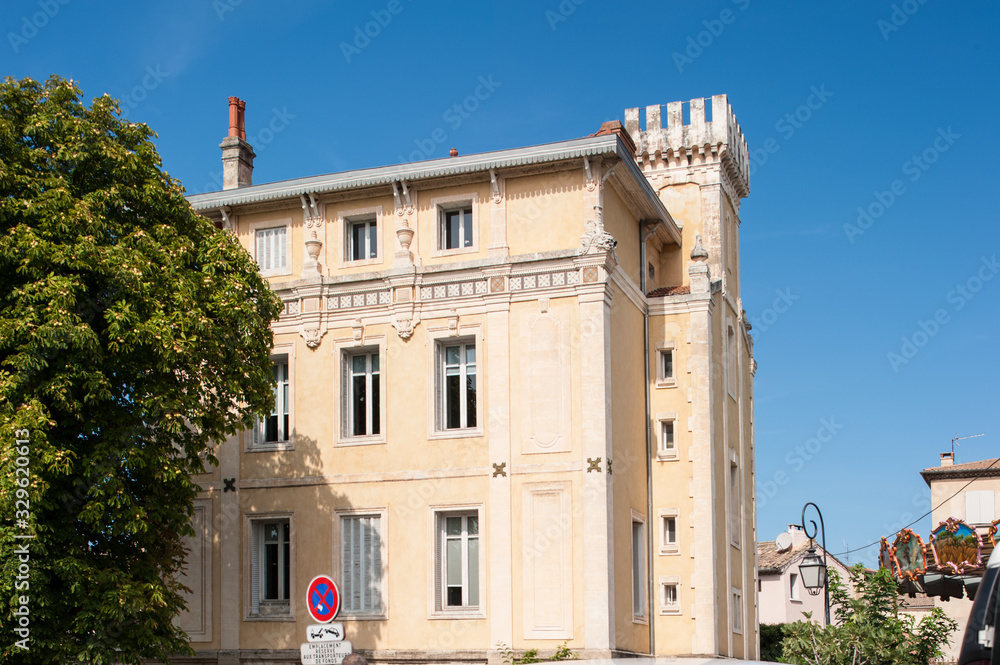 Château Dumas in L-Isle-sur-la-Sorgue