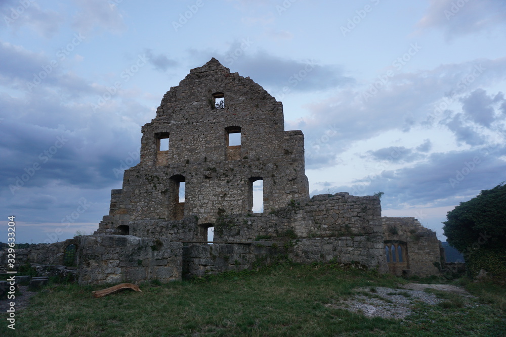 Ruine Ruine